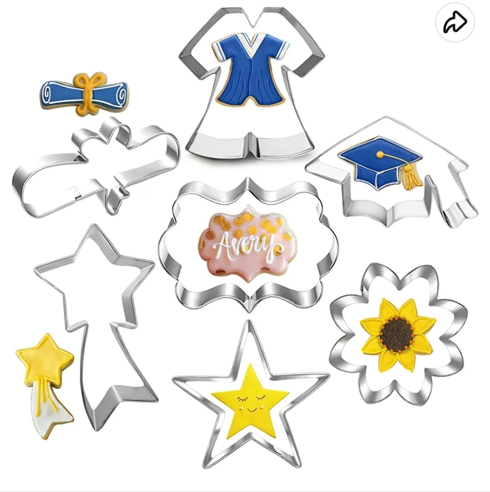 New!! 10 piece graduation cookie cutters